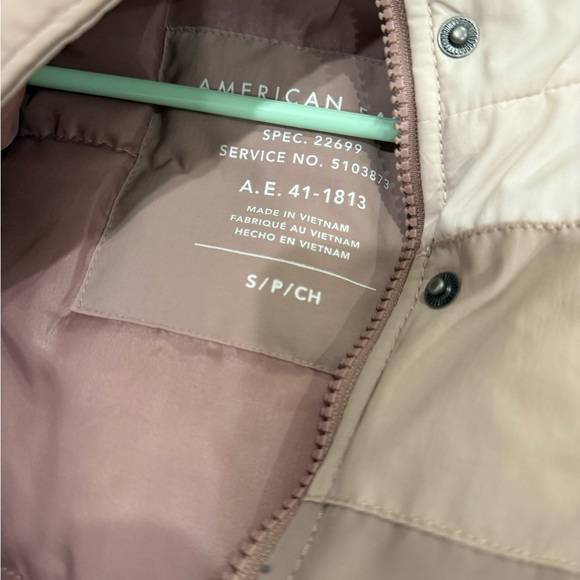 Cute vintage looking coat perfect for winter - Picture 2 of 3